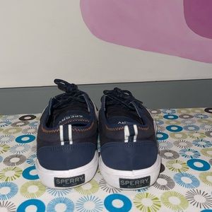 Sperry’s in blue